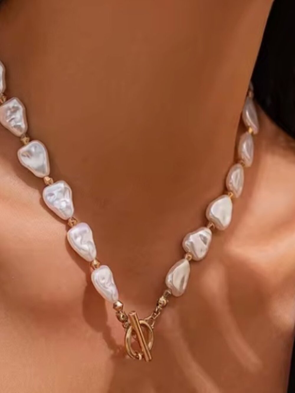 ⭐️ Pearl necklace